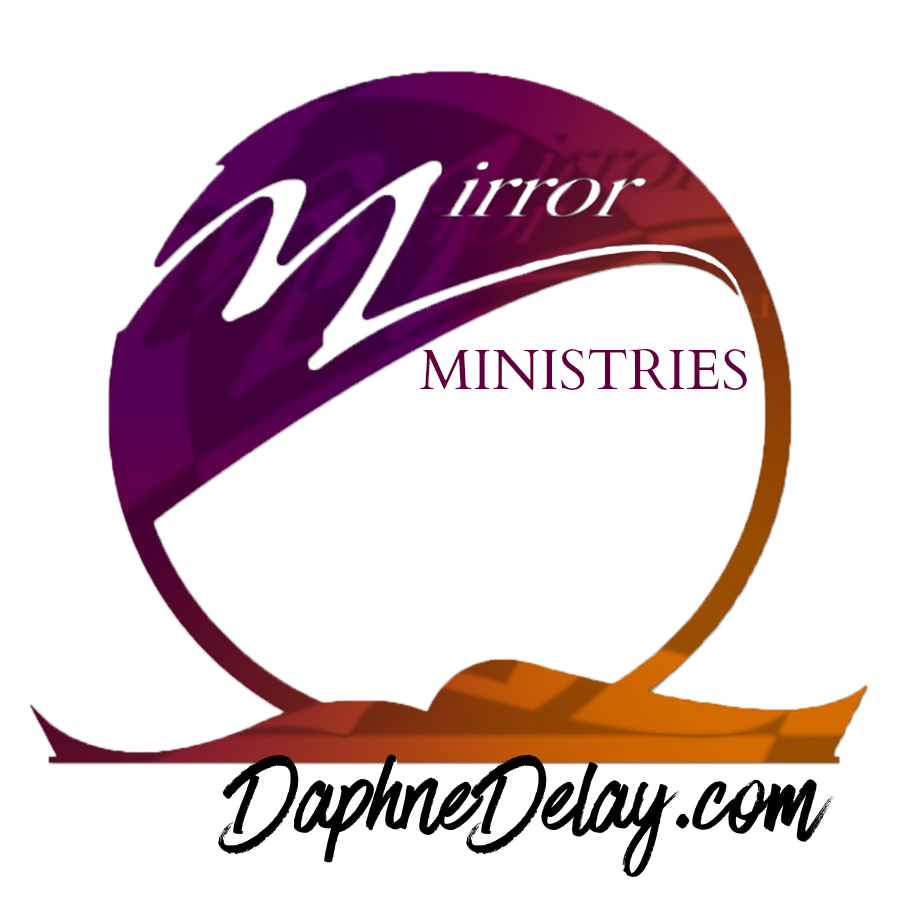 MM-logo-mirrorback-900